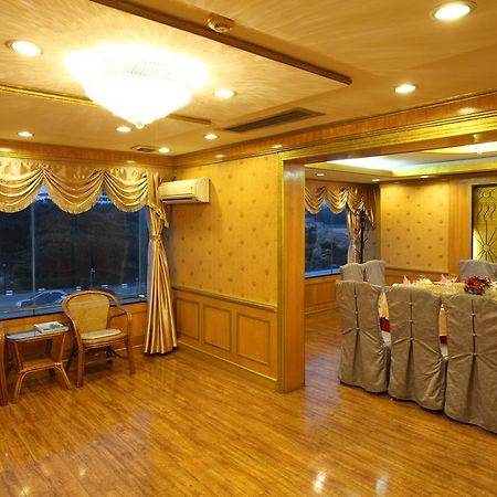 Donghai Grand Hotel Qingdao Exterior photo